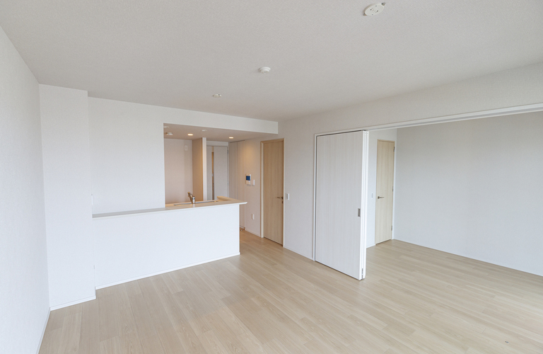 ゴミ屋敷の掃除に時間はどれぐらい？業者に任せるべき？